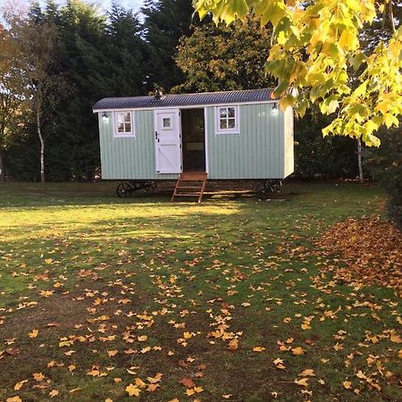 Jasmine The Shepherd Hut Woodhall Spa Exterior foto