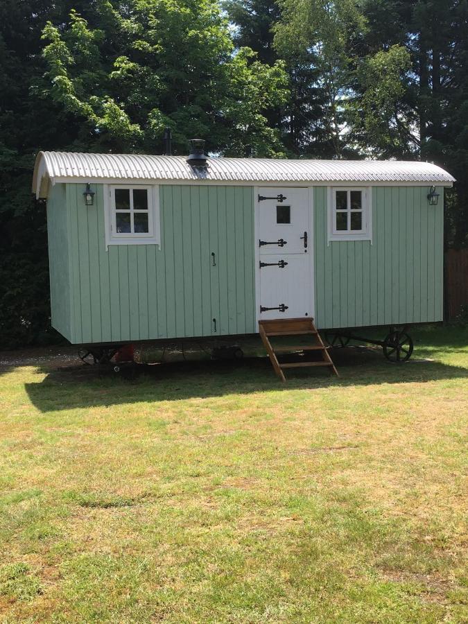 Jasmine The Shepherd Hut Woodhall Spa Exterior foto