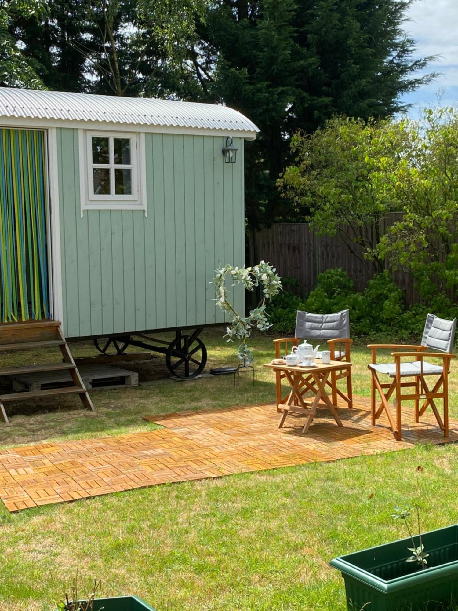Jasmine The Shepherd Hut Woodhall Spa Exterior foto